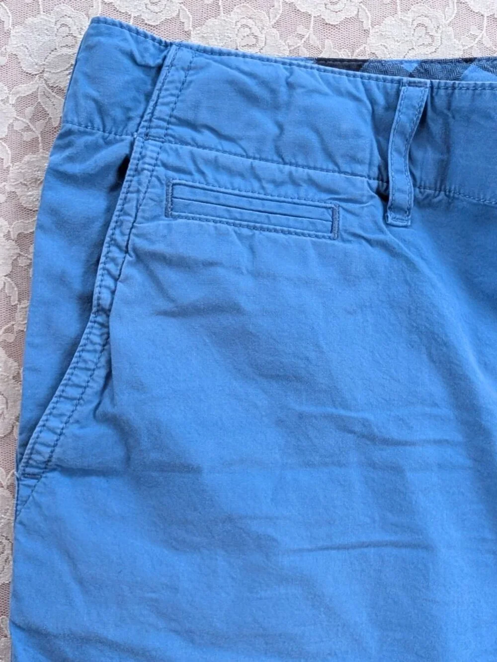 Burberry children blue bermuda shorts with pockets adjustable waist size 14y GUC